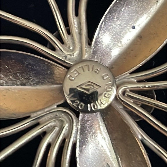 Vintage 10K filled  Gold and Pink rhinestone Floral Brooch - Picture 7 of 7